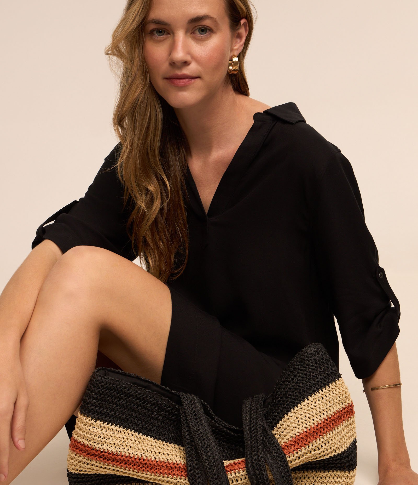 Vestido Curto em Viscose com Manga 3/4 Preto 6