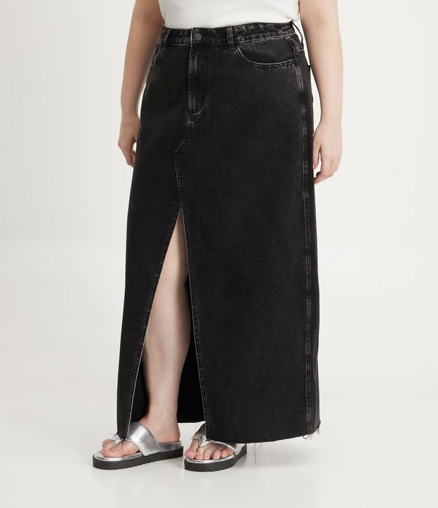 Saia Longa Jeans com Fenda Frontal Curve & Plus Size Preto 2