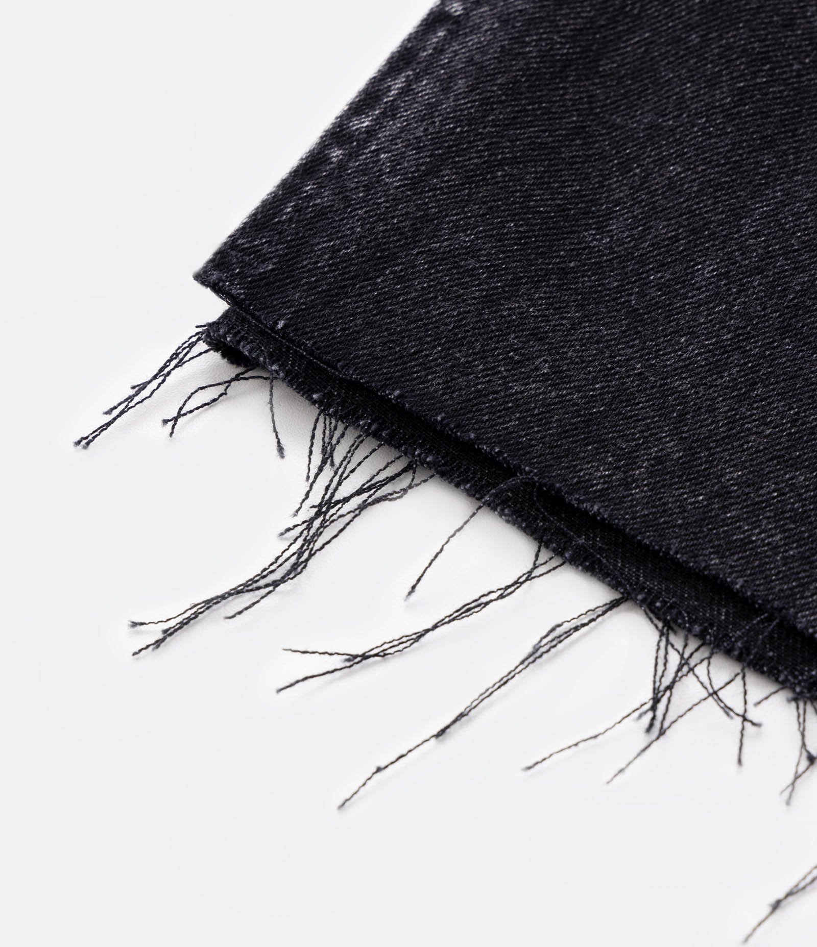 Saia Longa Jeans com Fenda Frontal Curve & Plus Size Preto 9