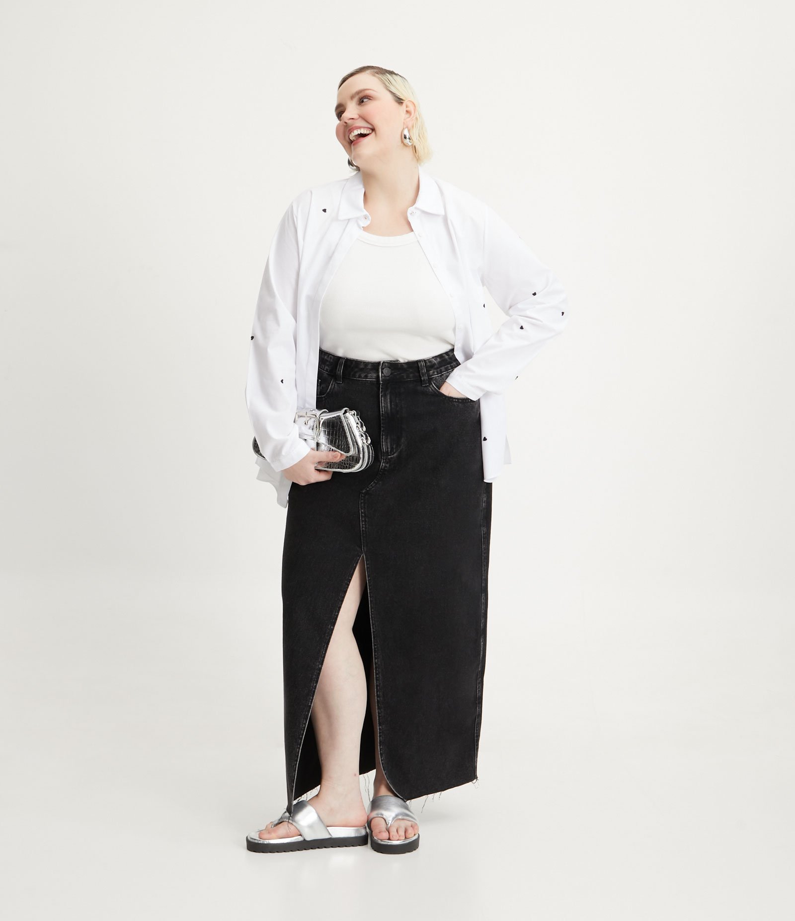 Saia Longa Jeans com Fenda Frontal Curve & Plus Size Preto 1