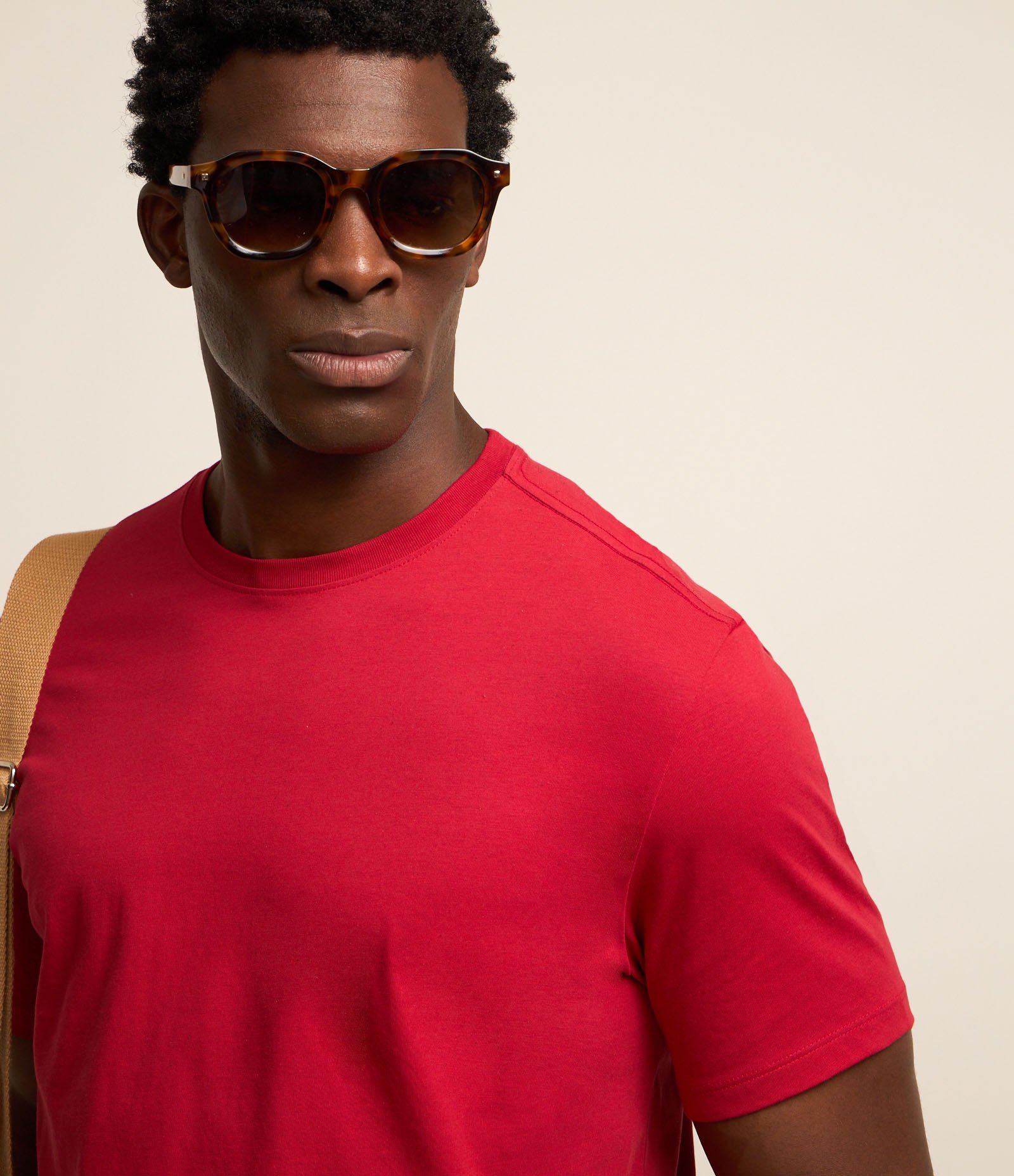 Camiseta Comfort Básica em Algodão Peruano Vermelho 4