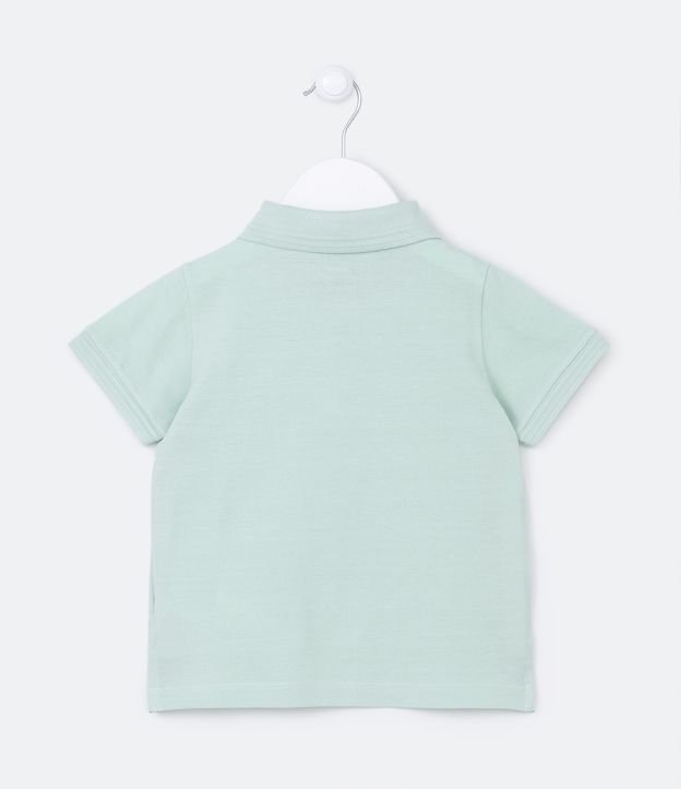 Camiseta Polo Infantil com Bordado e Fenda Lateral- Tam 1 a 5 Anos Verde Claro 2