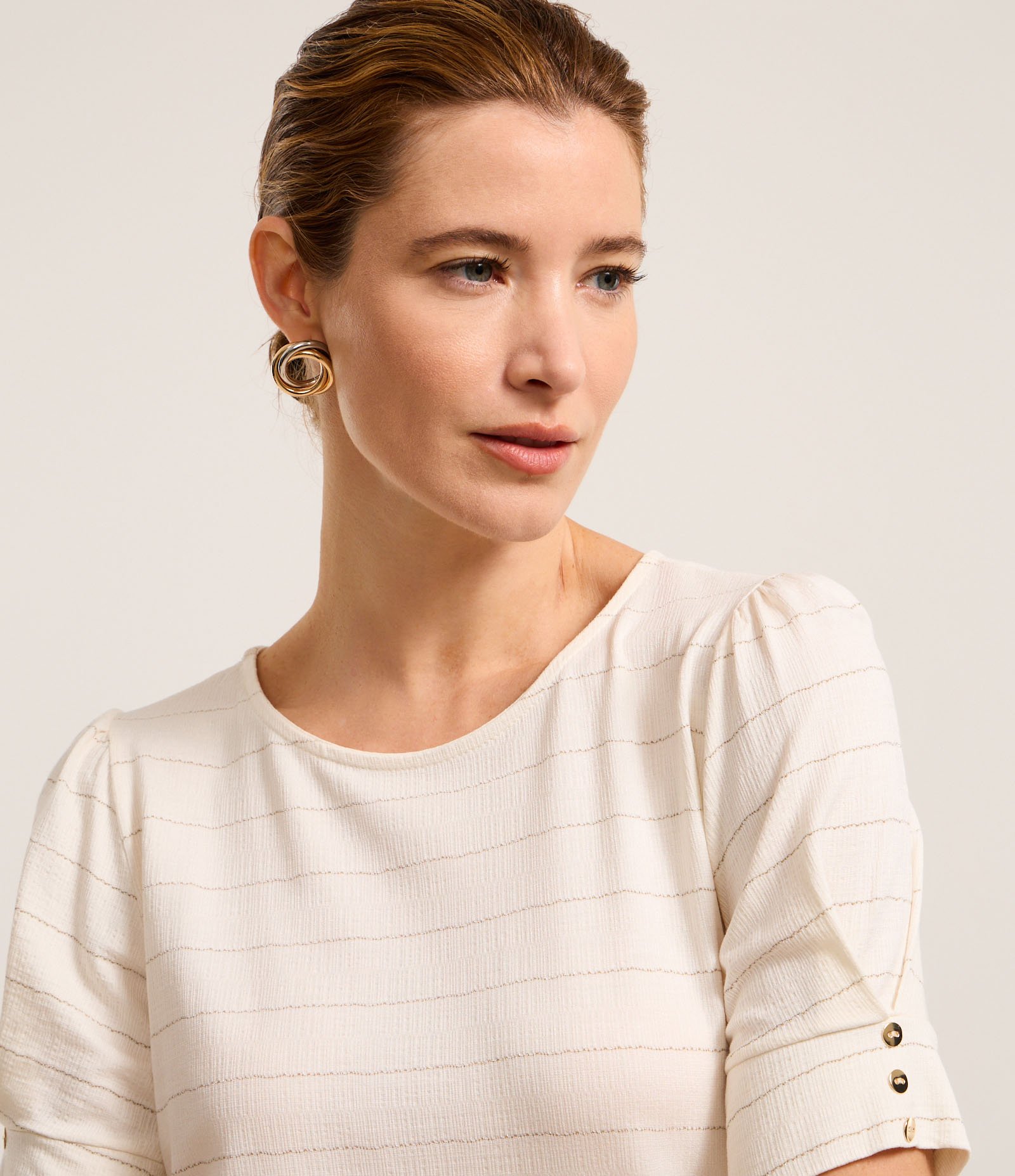 Blusa em Viscose Texturizada com Listras de Fio Metálico Off White 5