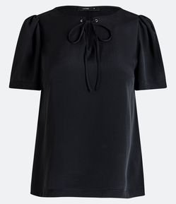 Blusa Manga Curta em Crepe Acetinado com Amarração no Decote