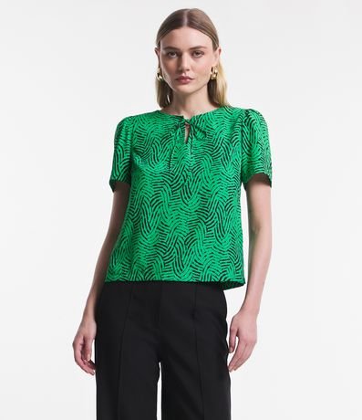 Blusa em Crepe com Manga Bufante e Estampa Abstrata Menor preço em Blusa em Crepe com Manga Bufante e Estampa Abstrata
