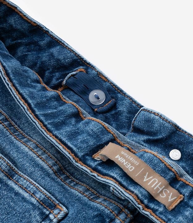 Calça Skinny Jeans com Abotoamento Lateral na Barra Curve & Plus Size Azul 10
