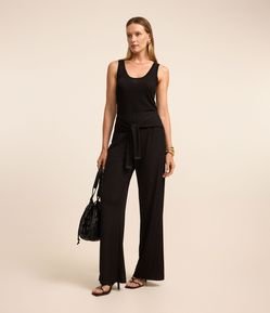 Calça Pantalona Cintura Alta Canelada com Amarração e Pregas