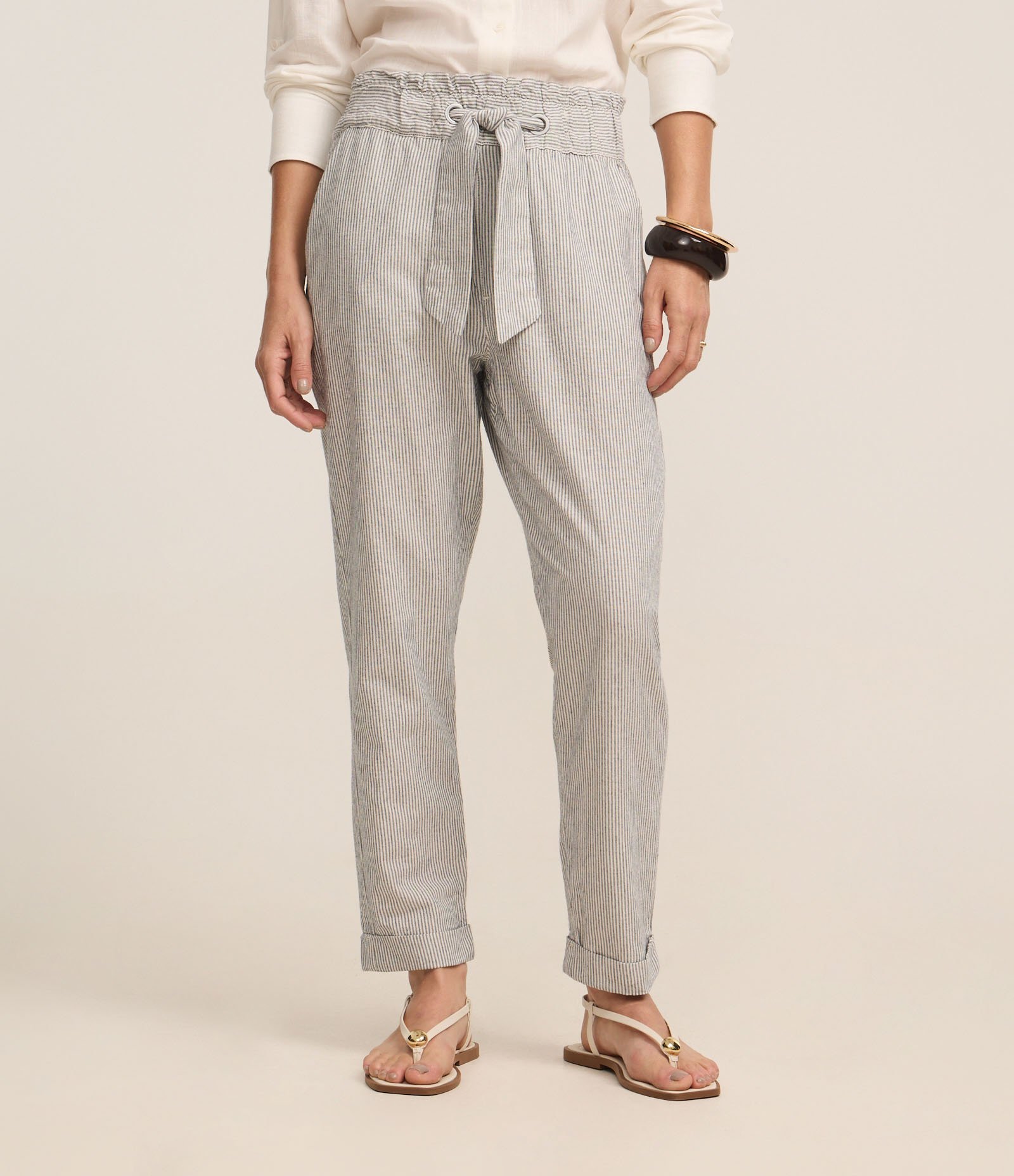 Calça Baggy Cintura Alta em Sarja Listrada com Amarração no Cós Cinza 3