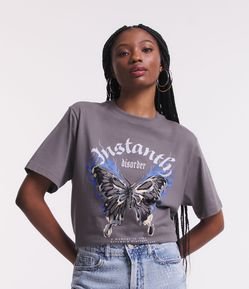 Camiseta Alongada em Meia Malha com Estampa Borboleta Trevosa