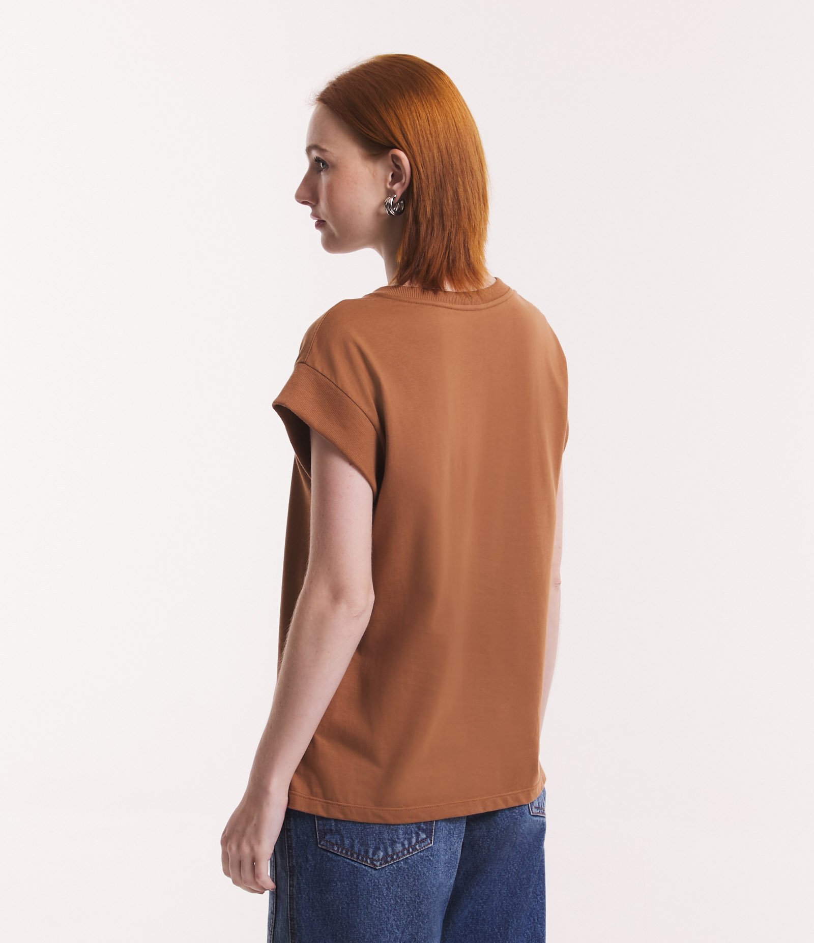 Blusa em Meia Malha com Ribana na Manga Curta 3