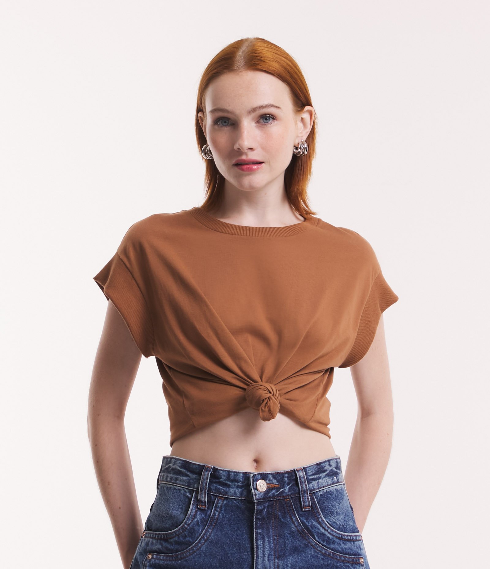 Blusa em Meia Malha com Ribana na Manga Curta 5