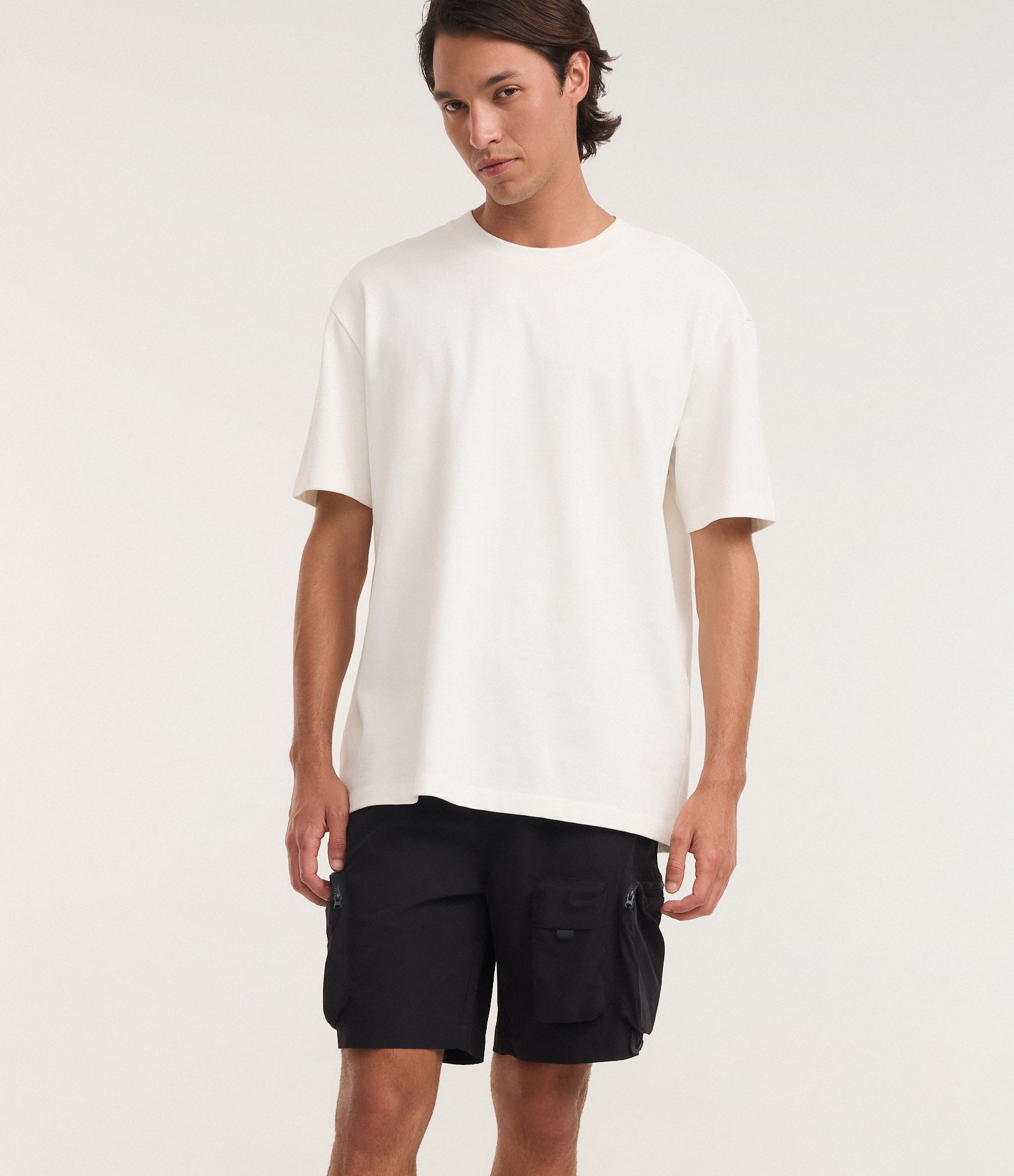 Bermuda Cargo com Cós Elástico e Bolsos Táticos Preto 4