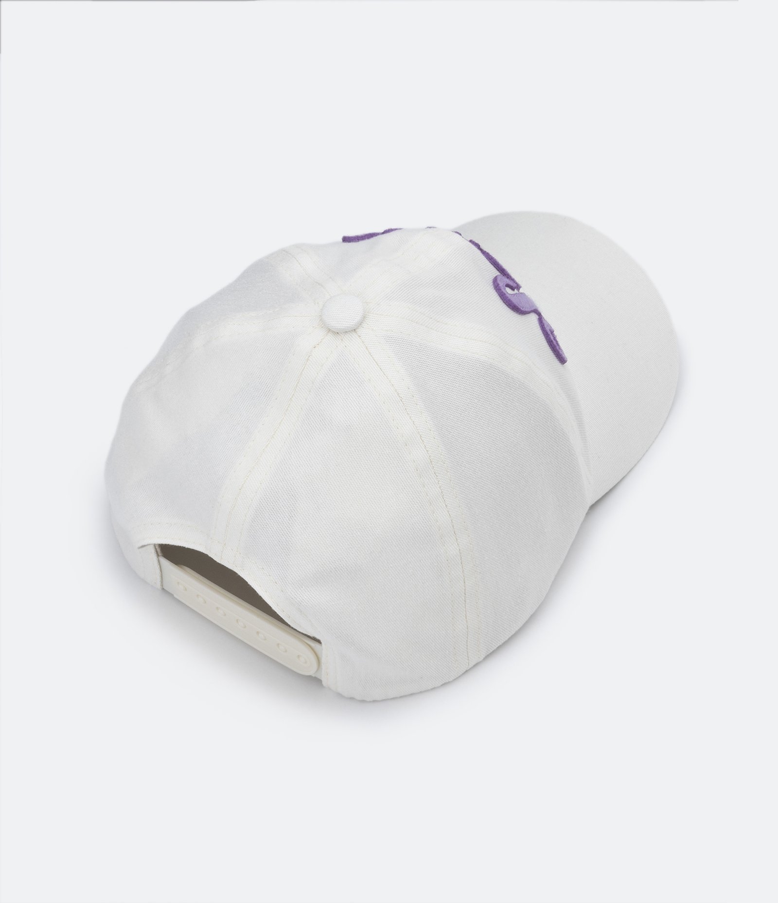 Boné Aba Curva Infantil em Sarja com Bordado Atoalhado Sand Branco 2