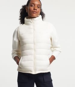 Colete em Poliamida com Gola Alta