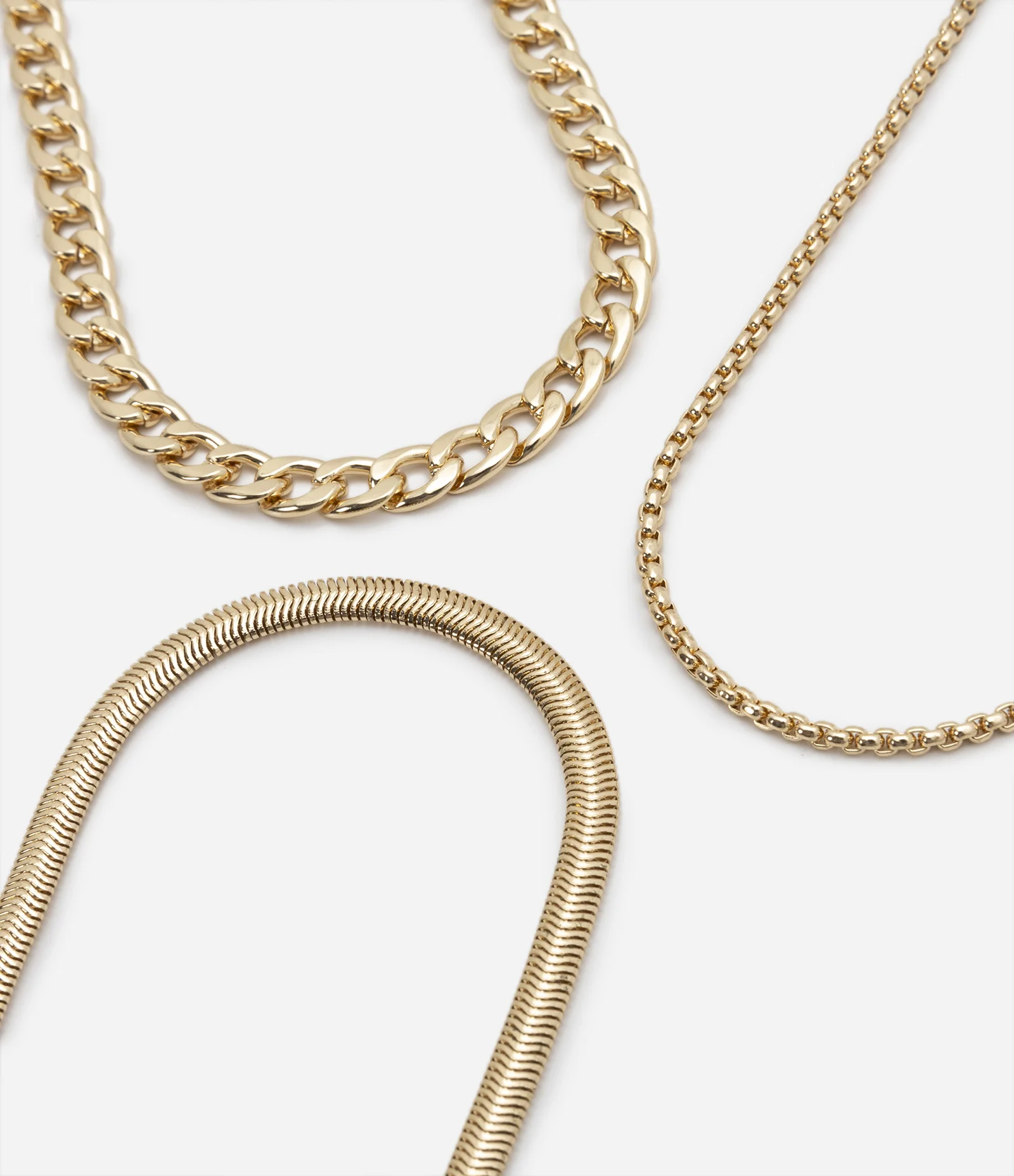 Colar com 03 Camadas em Metal com Correntes Variadas U 1