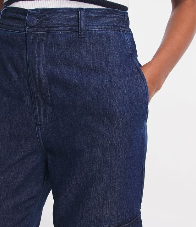 Calça Cargo em Jeans com Bolsos Laterais e Lapelas Dianteiras Azul 4