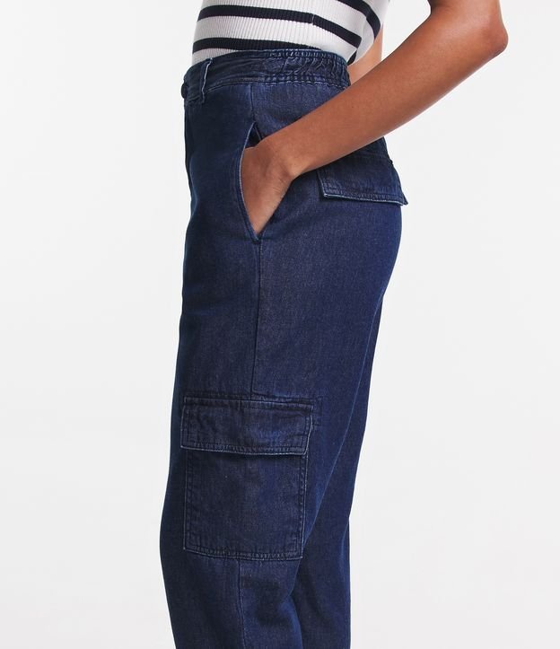 Calça Cargo em Jeans com Bolsos Laterais e Lapelas Dianteiras Azul 5