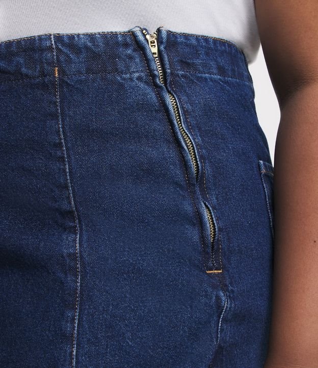 Short Saia Jeans com Fechamento em Zíper Lateral Curve & Plus Size Azul 5