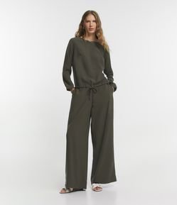 Calça Pantalona em Viscose com Cós Elástico nas Costas