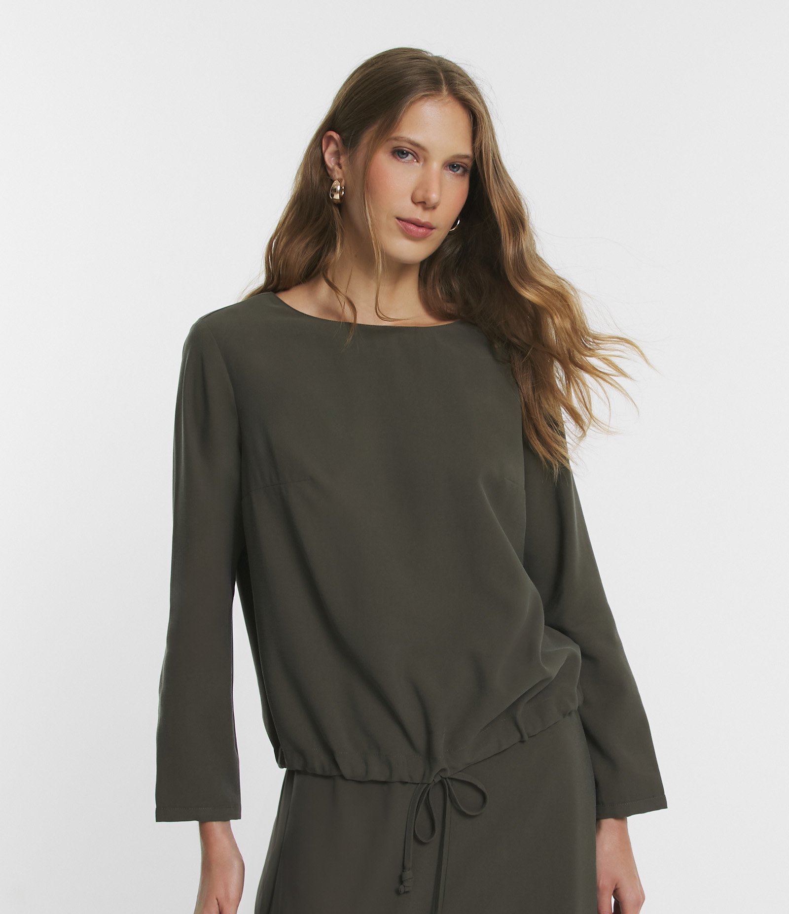 Blusa em Viscose com Amarração na Barra Verde 4