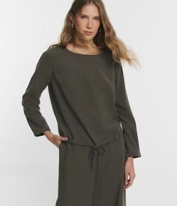 Blusa em Viscose com Amarração na Barra