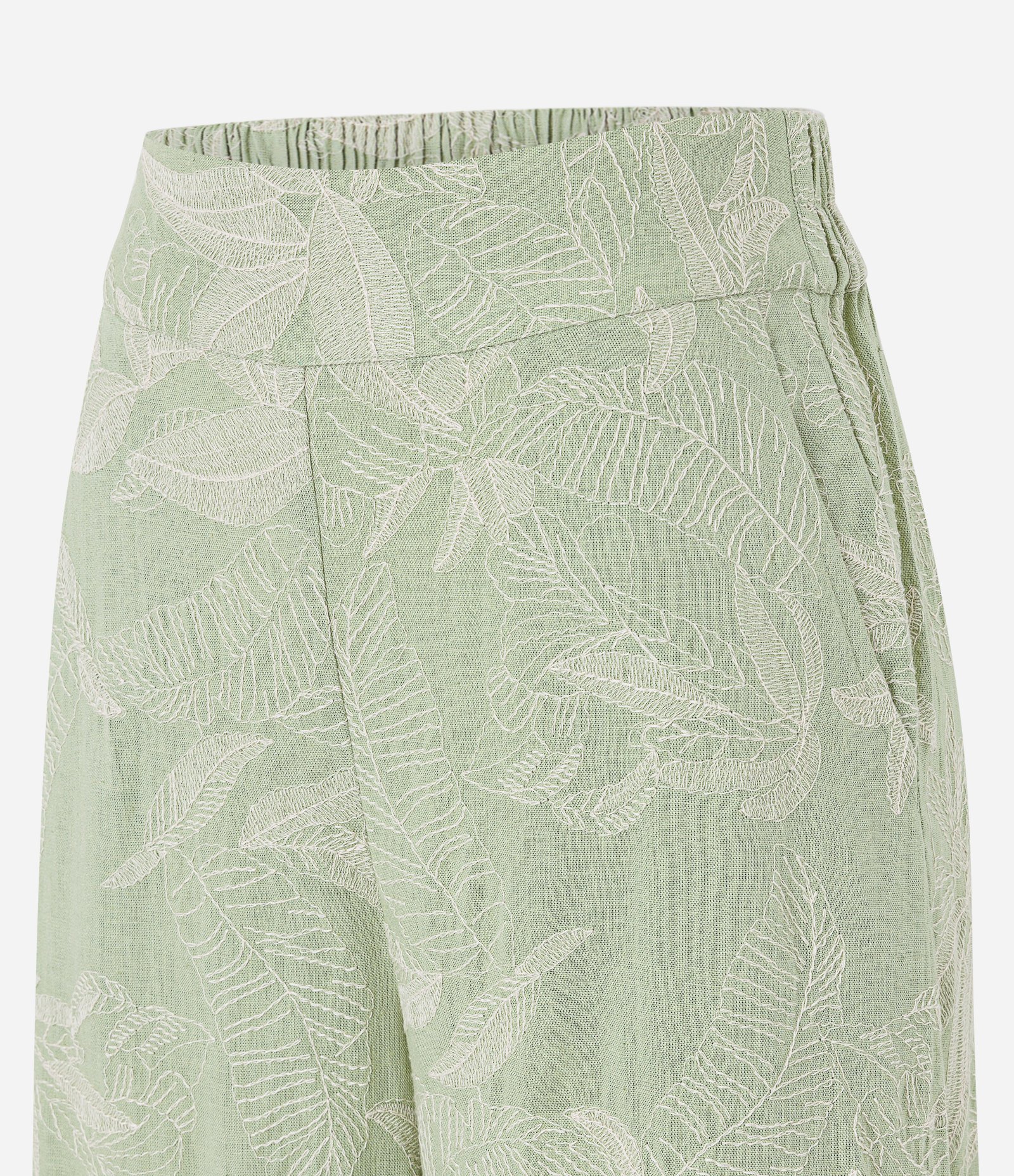 Calça Reta em Viscolinho com Cós Elástico e Bordado Folhagem Verde 6