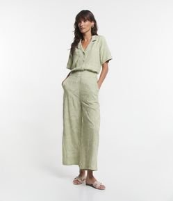 Calça Reta em Viscolinho com Cós Elástico e Bordado Folhagem