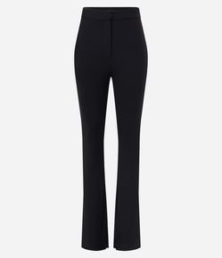 Calça Flare em Ponto Roma com Zíper no Cós e Recorte na Barra