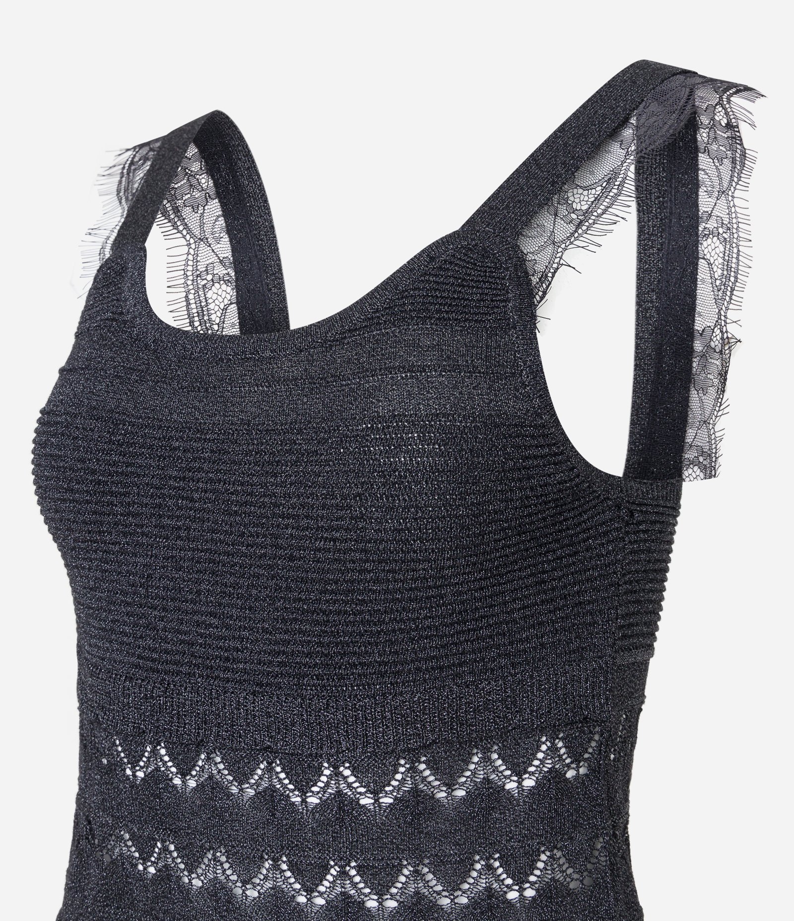 Blusa de Alça em Viscose com Detalhes Rendados Cinza 7