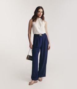 Calça Wide Leg com Cinto com Fivela de Metal
