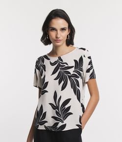 Blusa Manga Curta em Viscose com Folhagens Estampadas