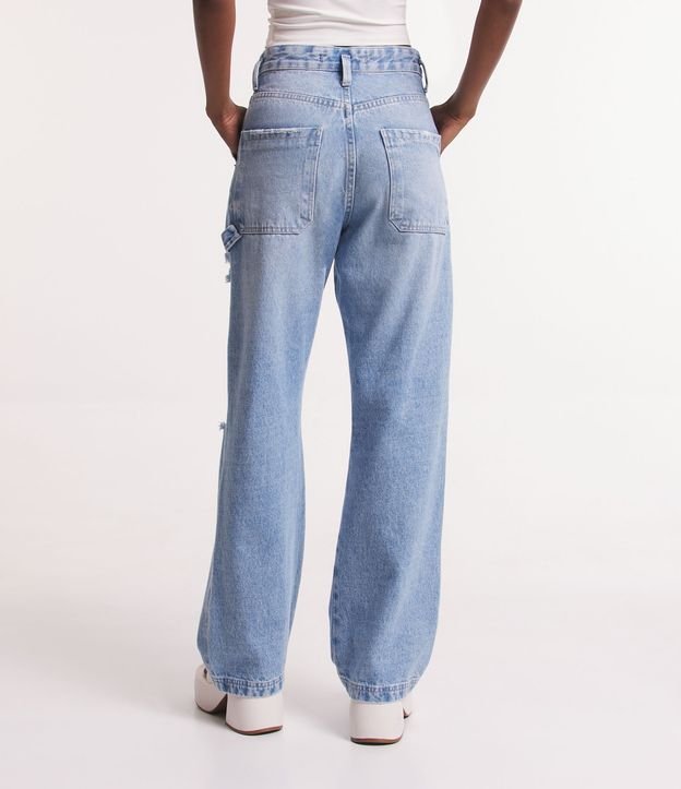 Calça Anos 90 em Jeans com Puídos e Bolso Carpinteiro Azul 3