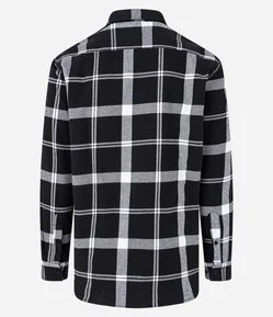 Camisa em Flanela Xadrez com Bolsos e Botões Frontais