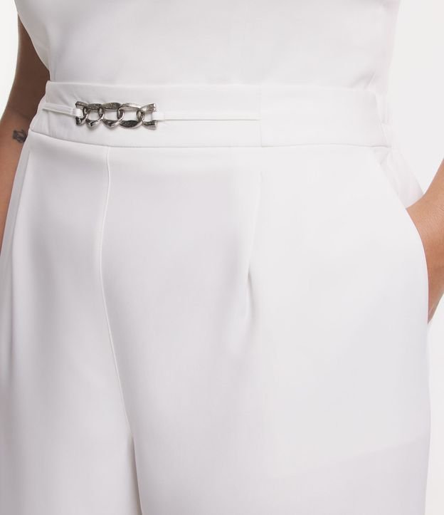 Calça Pantalona Alfaiatada com Detalhe em Corrente no Cós Curve & Plus Size Branco 4