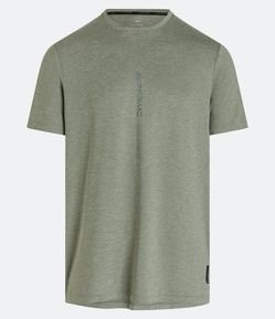 Camiseta Esportiva em Tecnologia Dry com Lettering Refletivo e Etiqueta na Barra