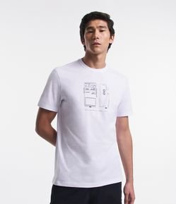 Camiseta Comfort em Meia Malha com Estampa Pedal de Guitarra