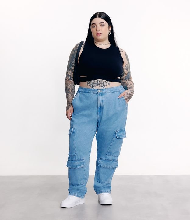 Calça Cargo em Jeans com Bolsos Laterais Curve & Plus Size Azul 1