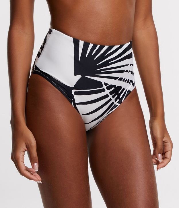 Biquíni Calcinha Hot Pants em Poliamida com Estampa Folhagem Preto/ Branco 1