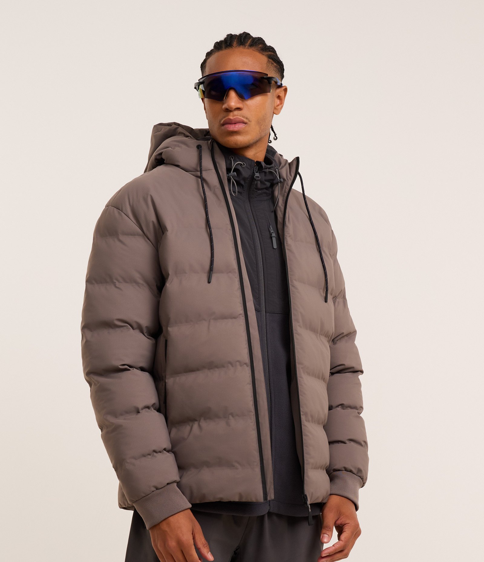 Jaqueta Puffer Esportiva sem Costura com Capuz Cinza 1