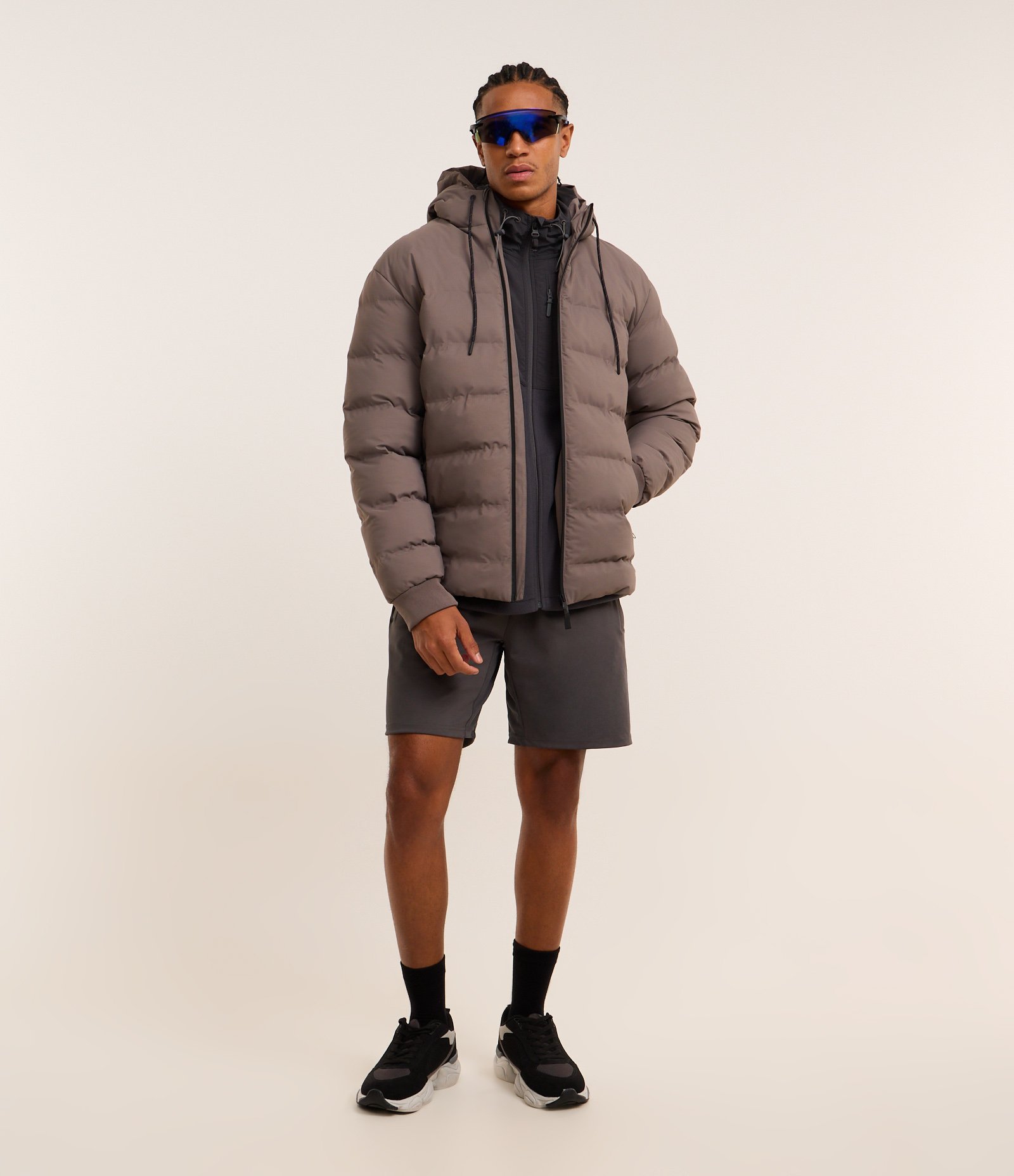 Jaqueta Puffer Esportiva sem Costura com Capuz Cinza 7