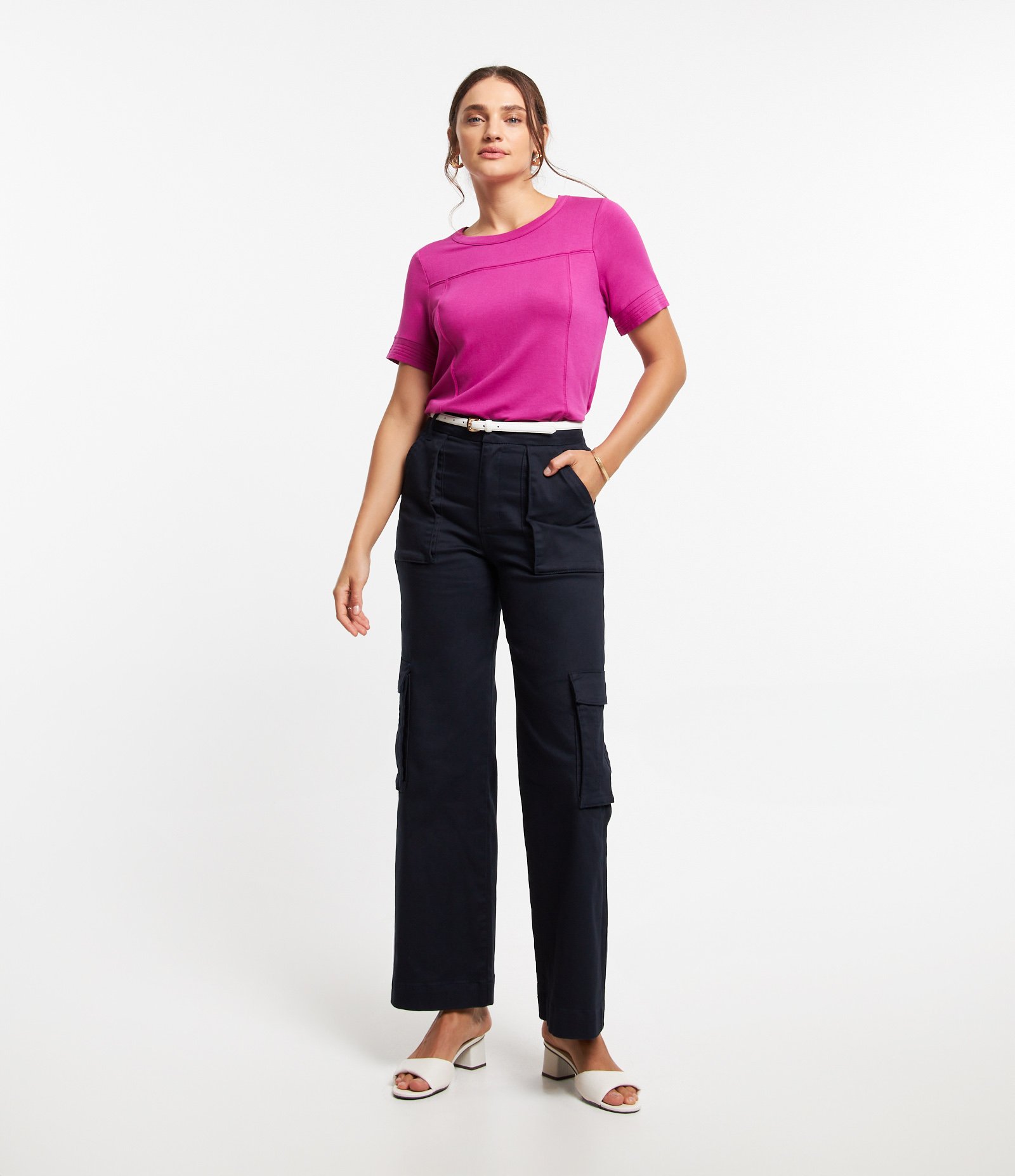 Blusa Manga Curta em Viscose com Costura Contrastante Rosa 2