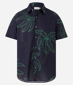 Camisa Regular em Voal com Estampa de Coqueiros Tracejados