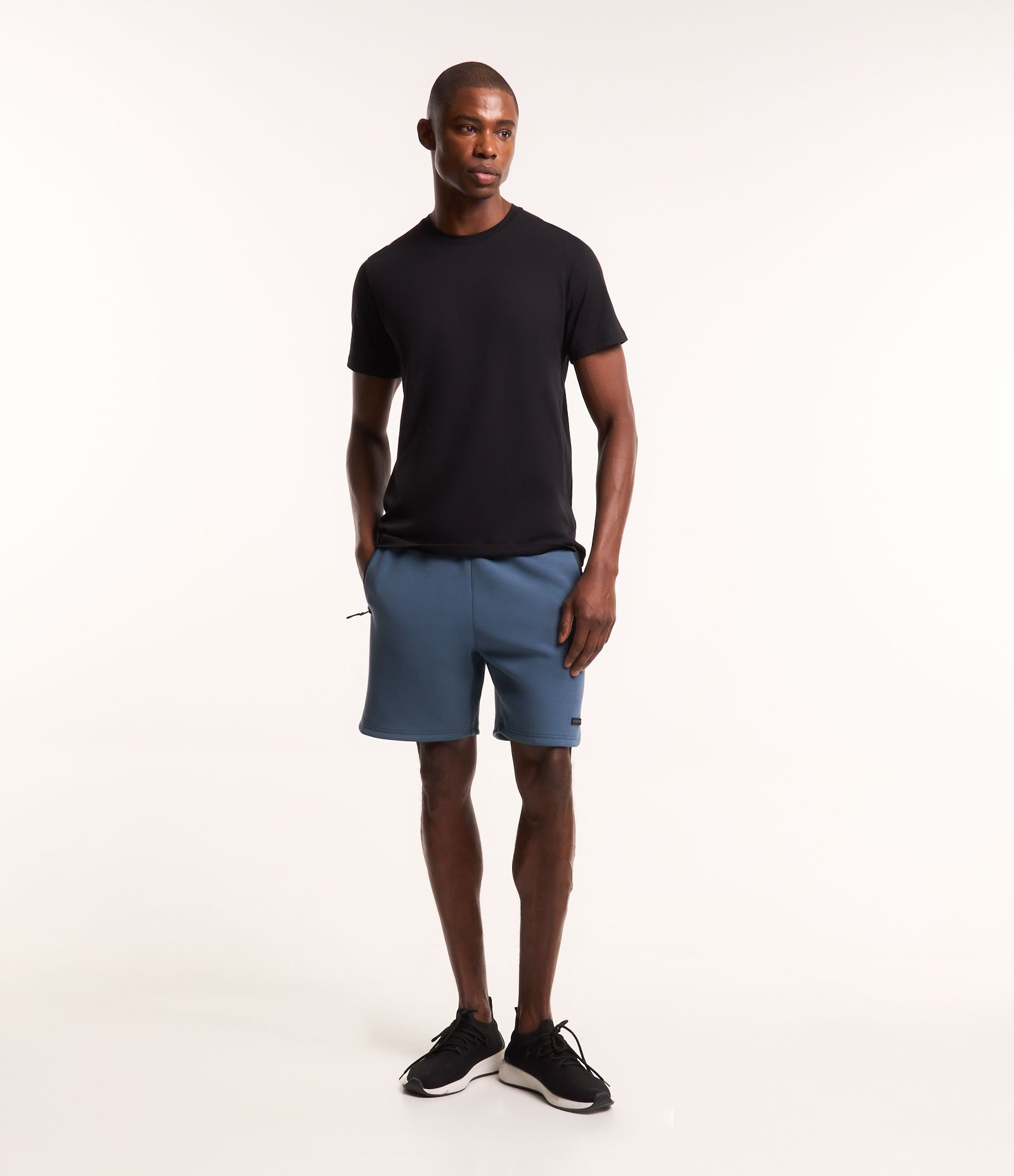 Bermuda Esportiva em Moletom Tecnológico com Cós Elástico e Zíper no Bolso Azul 1