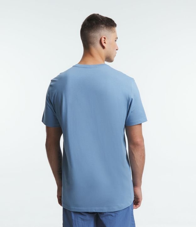 Camiseta Comfort em Algodão Peruano com Estampa Take It Slow Azul Celeste 3