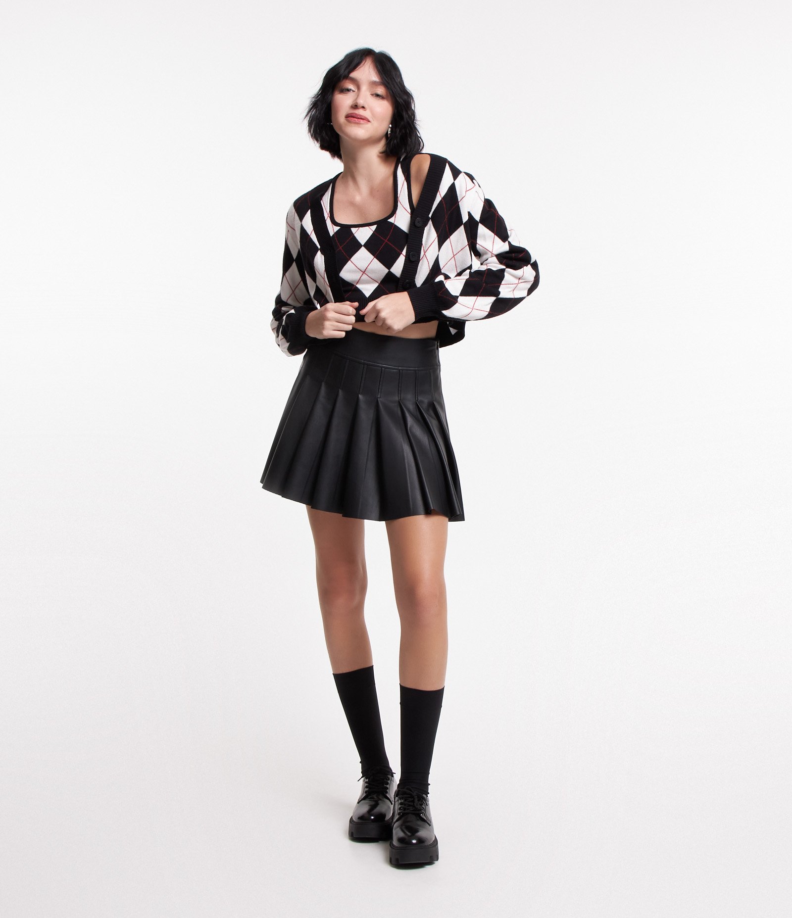 Cardigan em Tricô Xadrez Argyle e Botões Preto 2
