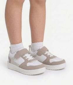 Tênis Street Infantil com Recortes e Velcro - Tam 20 ao 27