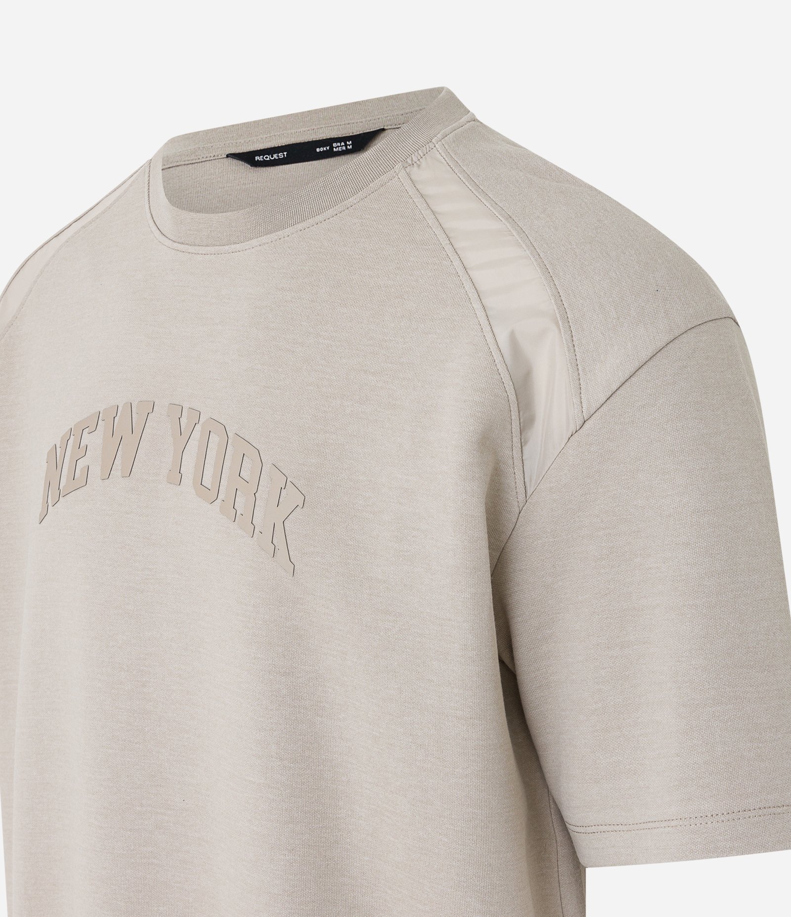 Camiseta em Algodão com Estampa New York em Relevo Bege Crú 8