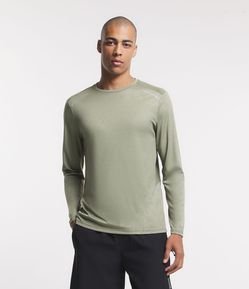 Camiseta Esportiva com Estampa Riscada com Proteção UV