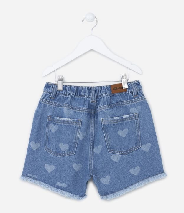 Short Jeans Infantil com Estampa de Coração e Barra Desfiada - Tam 5 a 14 Anos Azul 2