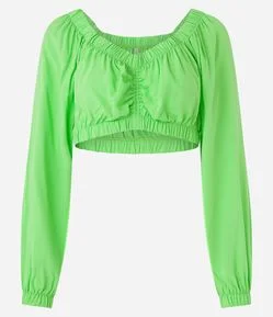 Blusa Cropped em Viscose com Elástico no Decote e Franzido no Busto
